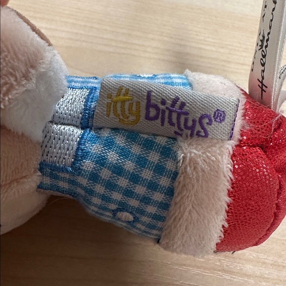 Hallmark Itty Bittys Dorothy Wizard of Oz 4" Plush Stuffed Toy - Picture 4 of 5